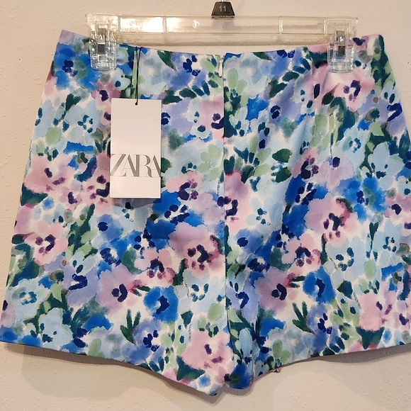 Zara Multicolor Floral Skort - Picture 3 of 6